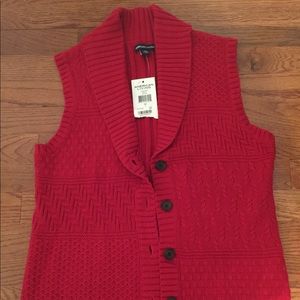 Sleeveless cardigan red size large with tag